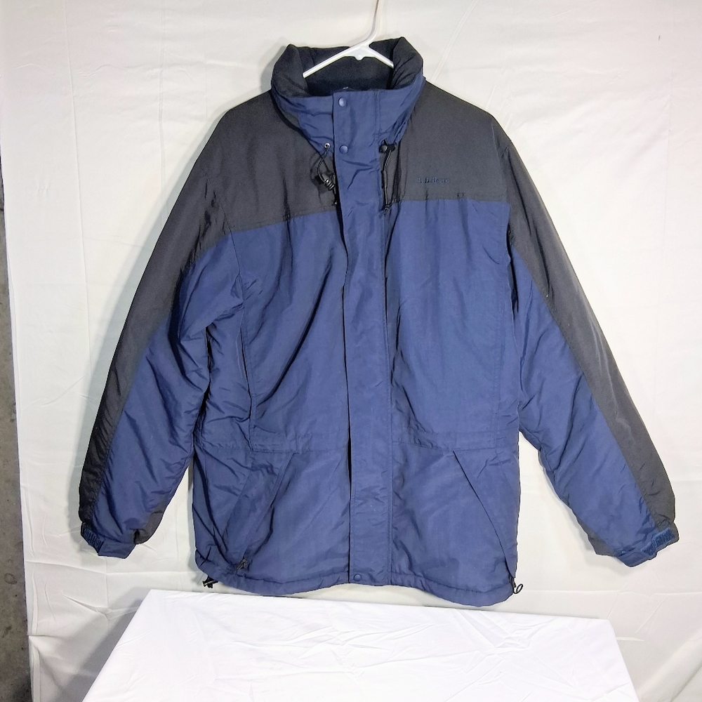 L.L. Bean Men's Med. Thinsulate Lined Full Zip Black And Blue Vintage Parka/Coat